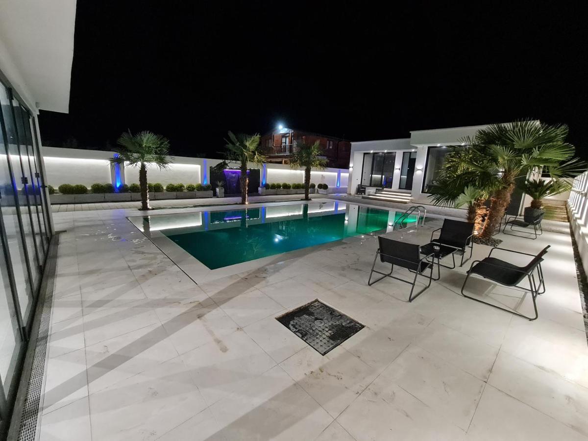 Lt Luxury Villa Rrushkull  المظهر الخارجي الصورة